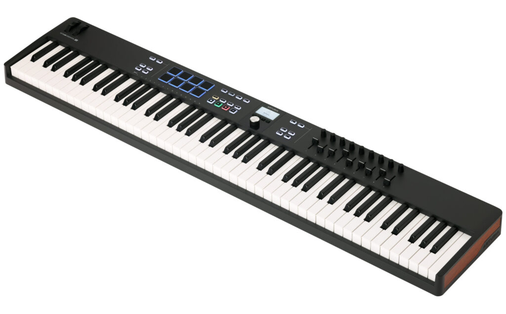 ARTURIA KEYLAB ESSENTIAL 88 MK3 BLACK