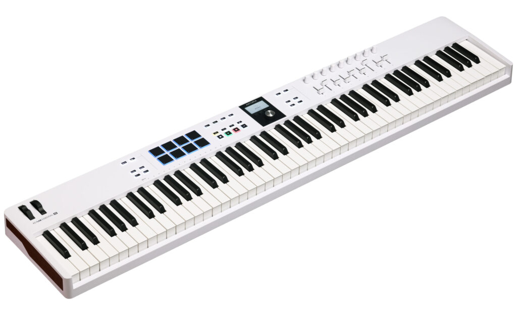 ARTURIA KEYLAB ESSENTIAL 88 MK3 WHITE