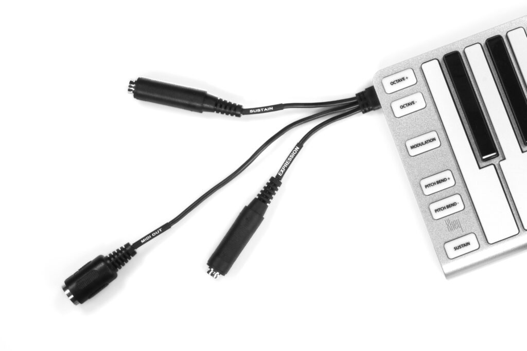 ESI XKEY 37 mit XCABLE-Adapter